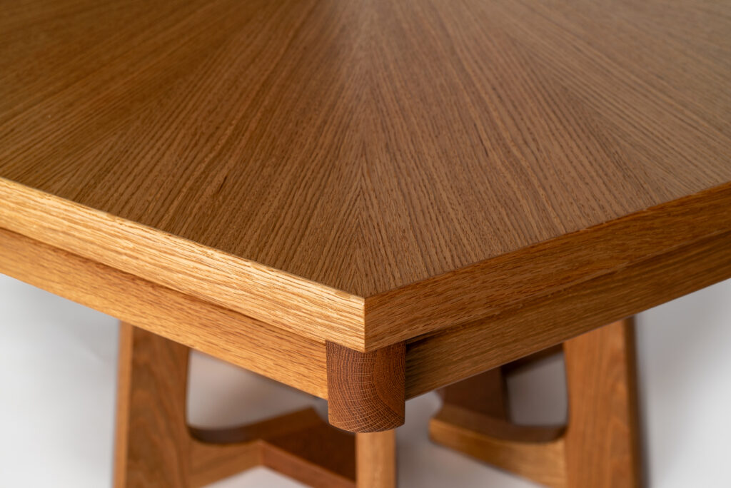 Close up of the white oak top of the Peercium Game Table